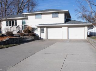 208 Olson Way, Marshalltown, IA 50158