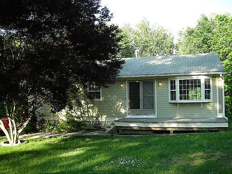 1st image of 28 Maid Marion Ln