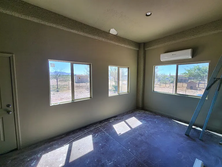 1050 W Rochin Rd — Photo 36