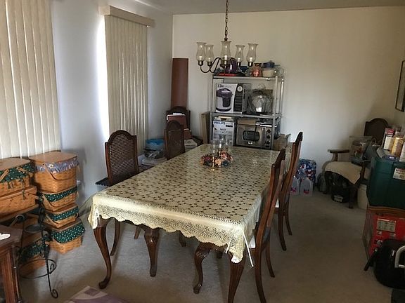3rd image of 15421 Regent Dr