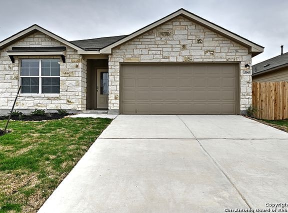 3rd image of 13068 Minuet Ln
