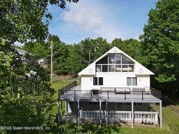 2nd image of 21 Hedges Rd