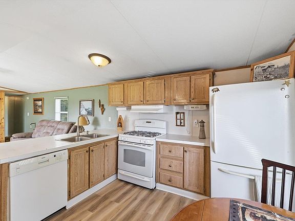 5th image of 10062 Dart Rd