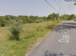 28 Davis Rd, Millbury, MA 01527