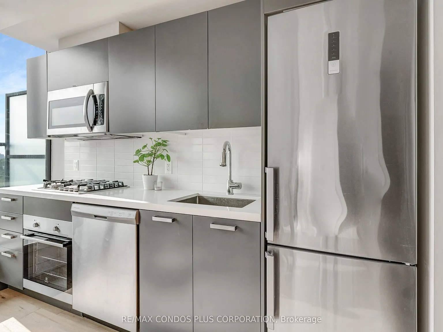 1 bed, $2,200 — Photo 4