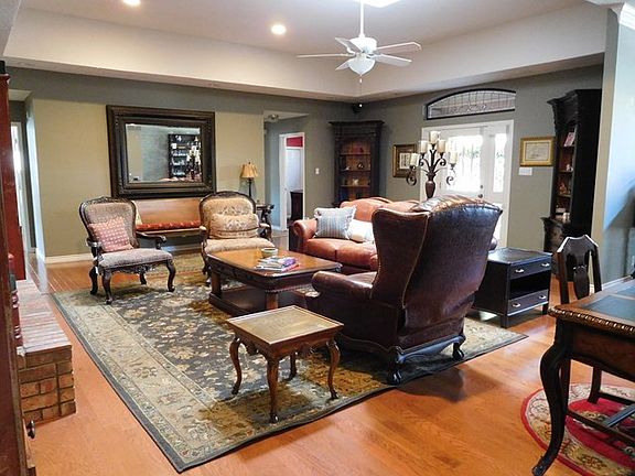 4th image of 5467 Juniper Ct