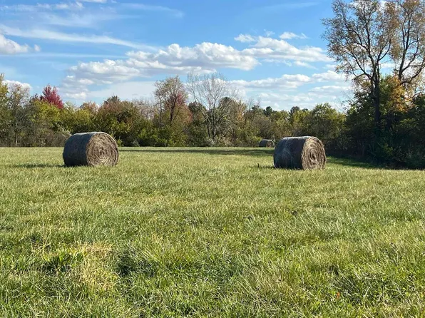 1398 252nd St, Matherville, IL 61263