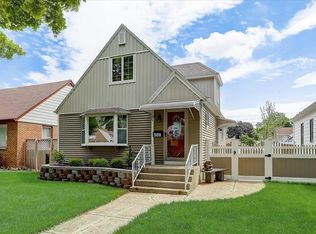 4540 N 68th St, Milwaukee, WI 53218