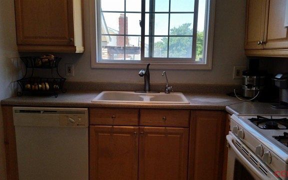 5th image of 832 Pauline Ct