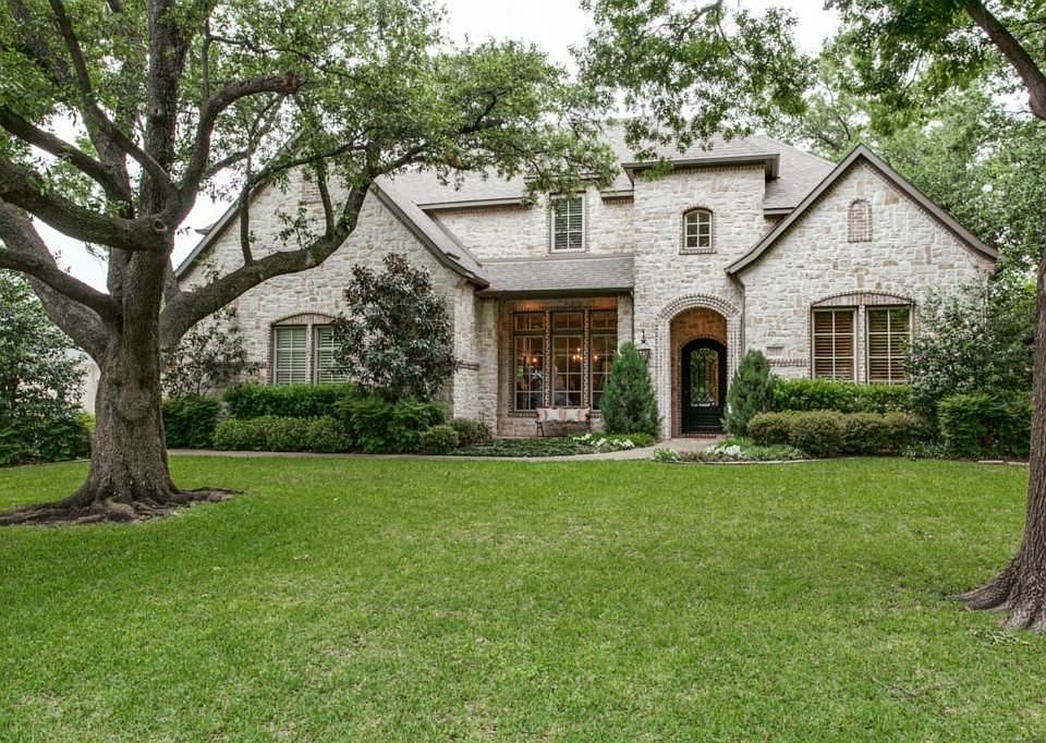 1st image of 5523 Del Roy Dr