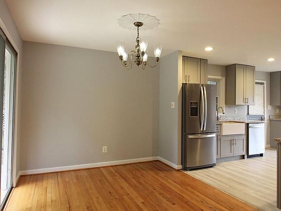 5th image of 2391 Cedar Ln