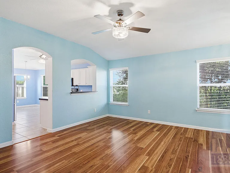 432 Thunderstorm Ave — Photo 5