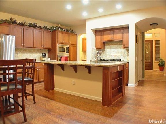 3rd image of 2515 Gallery Dr
