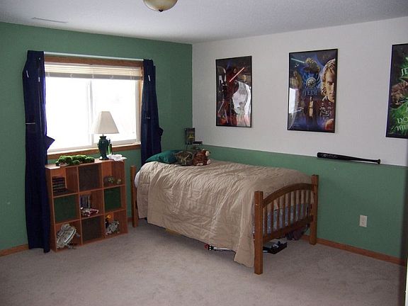 4th image of 408 Duchess Ct