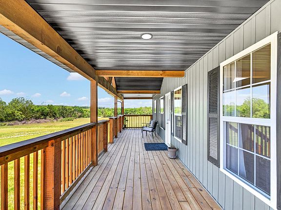 4th image of 110 S Crossway Road