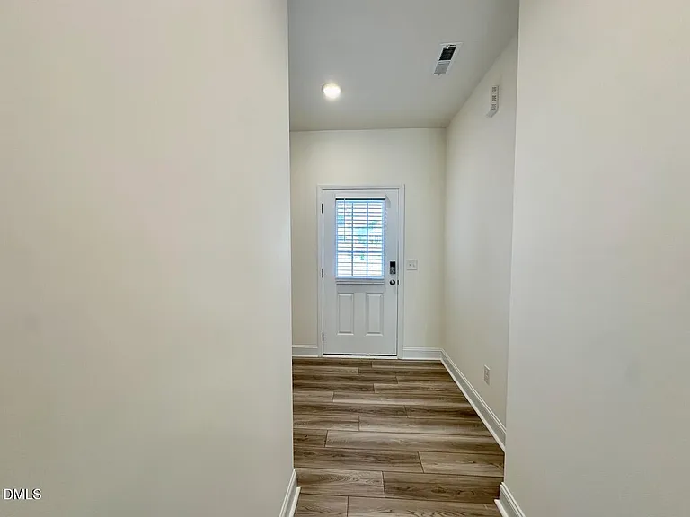 947 Kensley Grove Ln — Photo 3