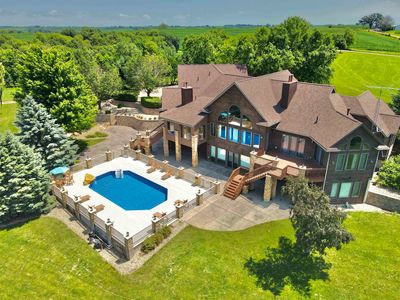 27318 24th St, Maquoketa, IA, 52060