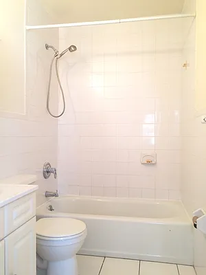 Rented by Walker Whiteside Pettibone, LREB | media 15