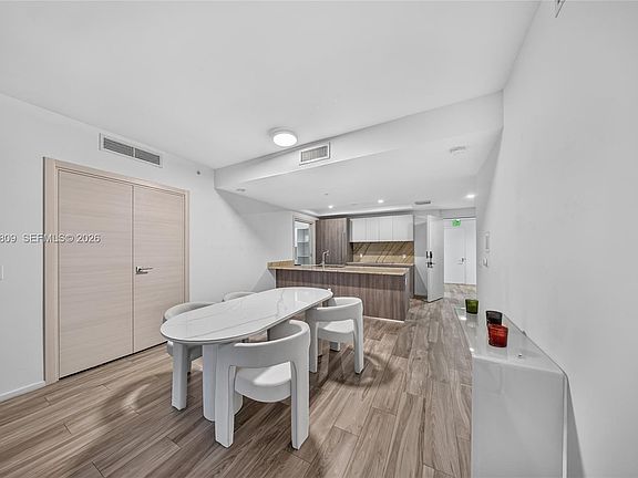 3rd image of 801 S Miami Ave Unit 3010