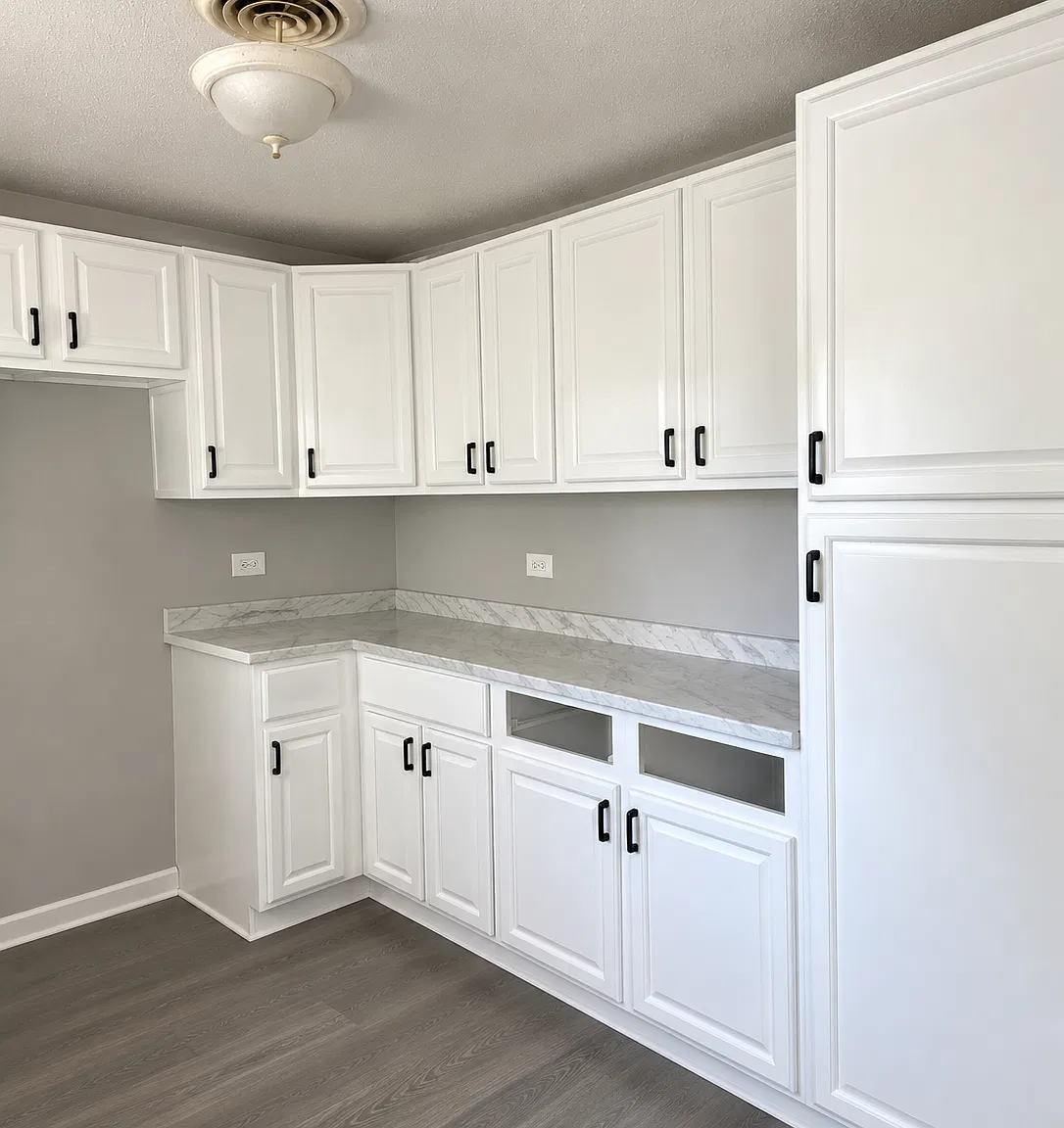 5 bed, 2.0 bath, 933 sqft, $1,700 — Photo 3