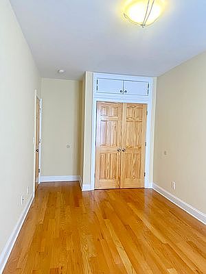5th image of 601 W 185th St #4