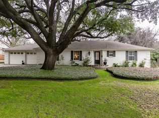 6828 Woodstock Rd, Fort Worth, TX 76116