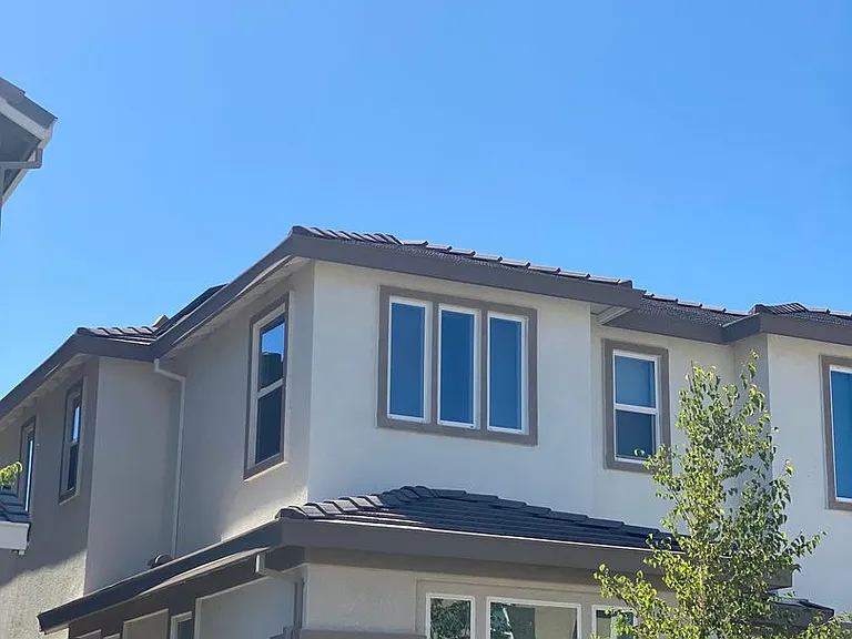 1667 Lion St — Photo 3
