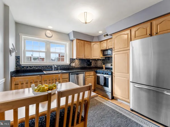 3602 Essex Ln, Philadelphia, PA 19114