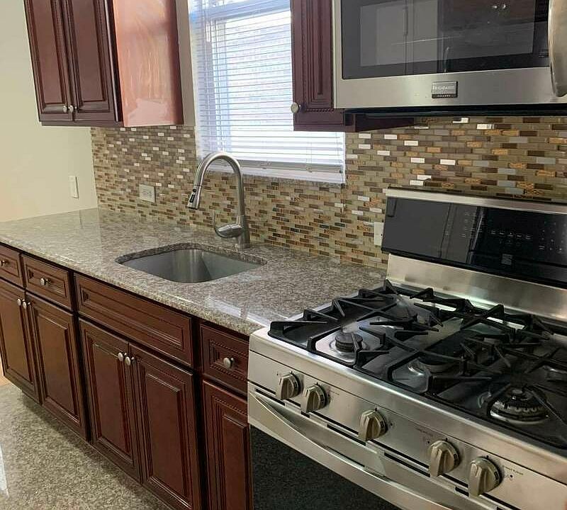 1st image of 2331 37th St APT 1