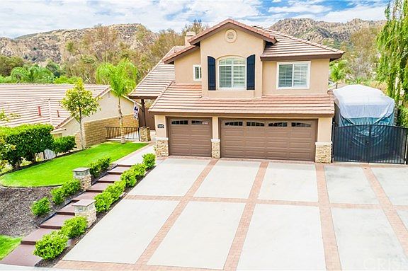 3rd image of 30615 Yosemite Dr