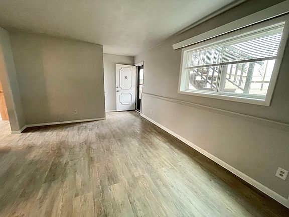 2nd image of 611 W Arnold St #2