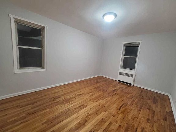 4th image of 2566 Ocean Ave APT 10
