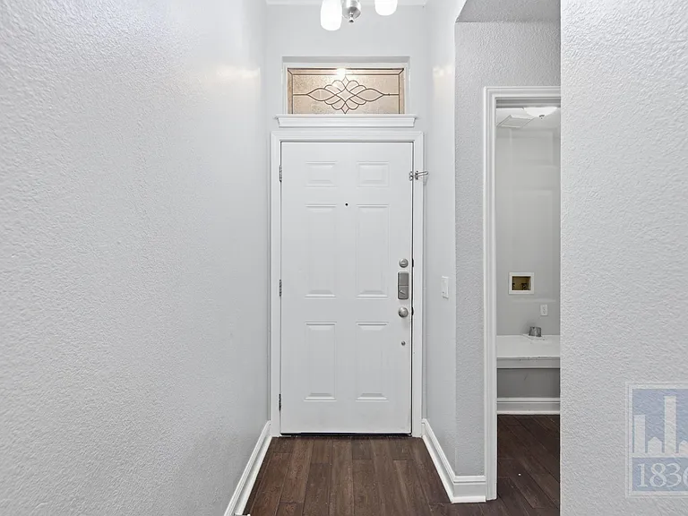 8507 Jilbur Dr — Photo 12