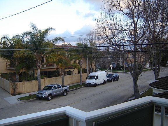 2nd image of 298 La Verne Ave