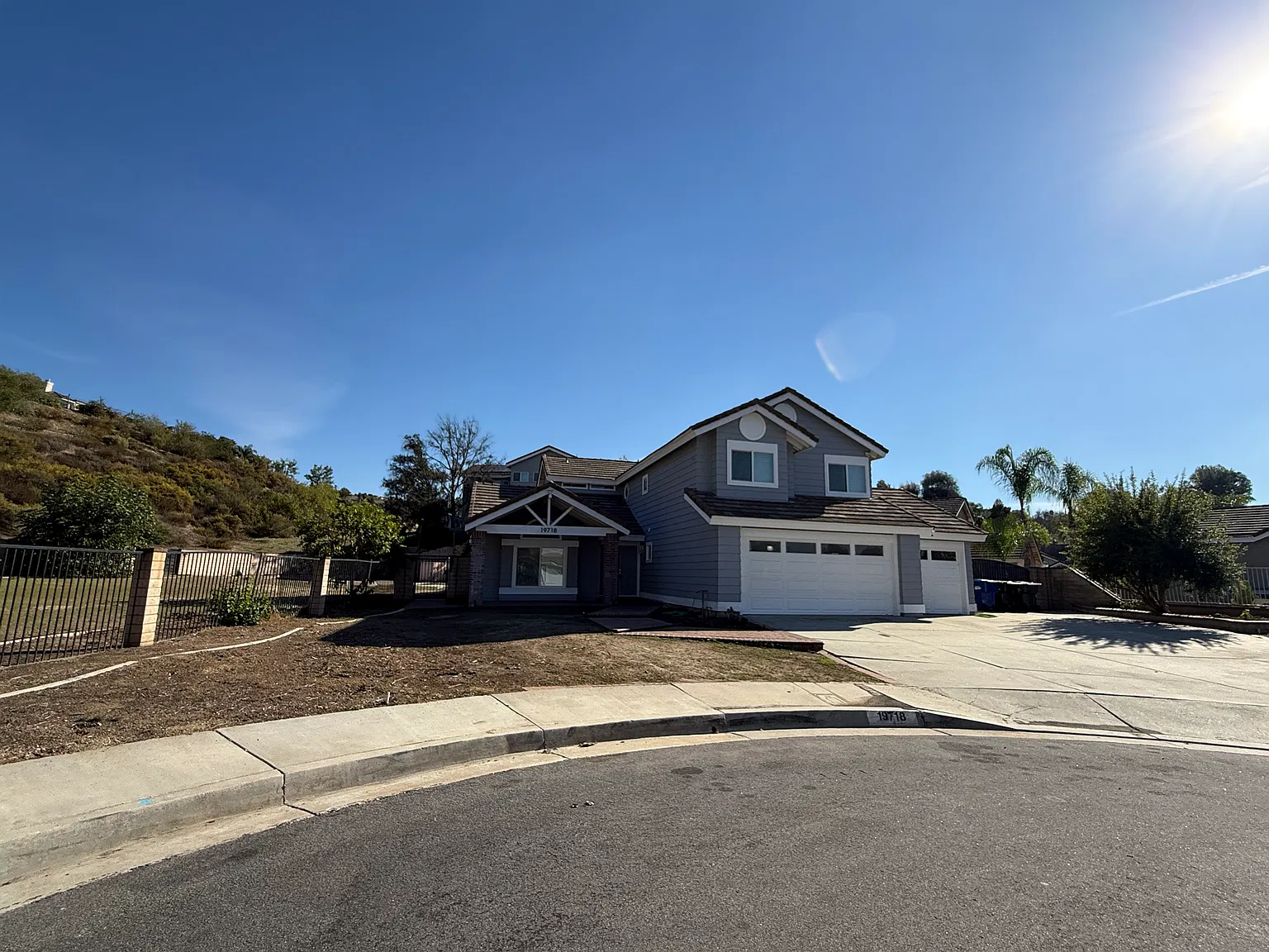 4 bed, 2142 sqft, $4,850 — Photo 3