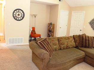 821 E Parma Way, Gardner, KS 66030