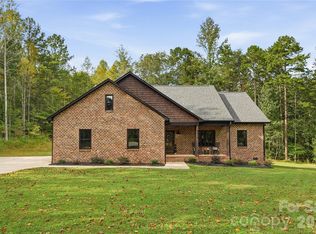 5615 Lou Ln, Iron Station, NC 28080