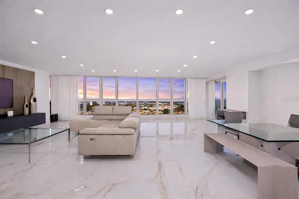 2 bed, 2.5 bath, 1812 sqft, $6,000 — Photo 2