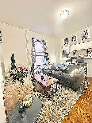 2nd image of 433 E 75th St #22A