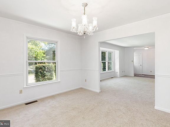 5th image of 1544 Heatherstone Dr