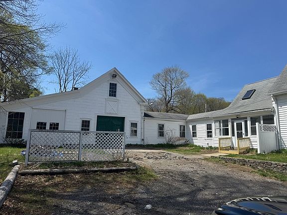 3rd image of 129 Turnpike St