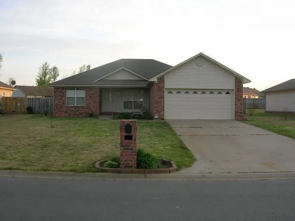 25 Applewood Dr, Cabot, AR 72023