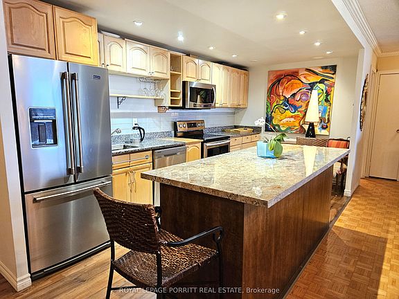 4th image of 1535 Lakeshore Rd E #1704