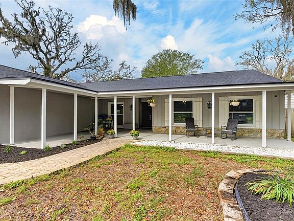 4th image of 3909 Applegate Cir