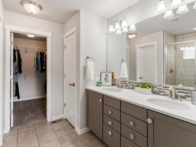 15922 Lake Mist Dr — Photo 18
