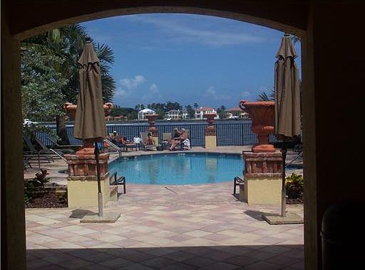 2nd image of 126 Las Brisas Cir