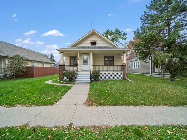 2118 White St, Port Huron, MI 48060