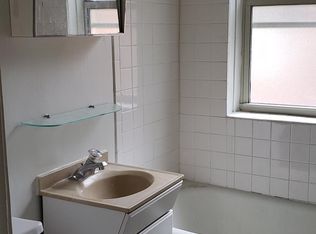 4957 N Whipple St APT 3W, Chicago, IL 60625