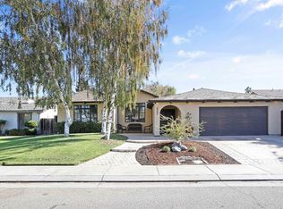 822 Dorchester Cir, Lodi, CA 95240