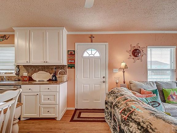4th image of 978 Nassau Dr #58